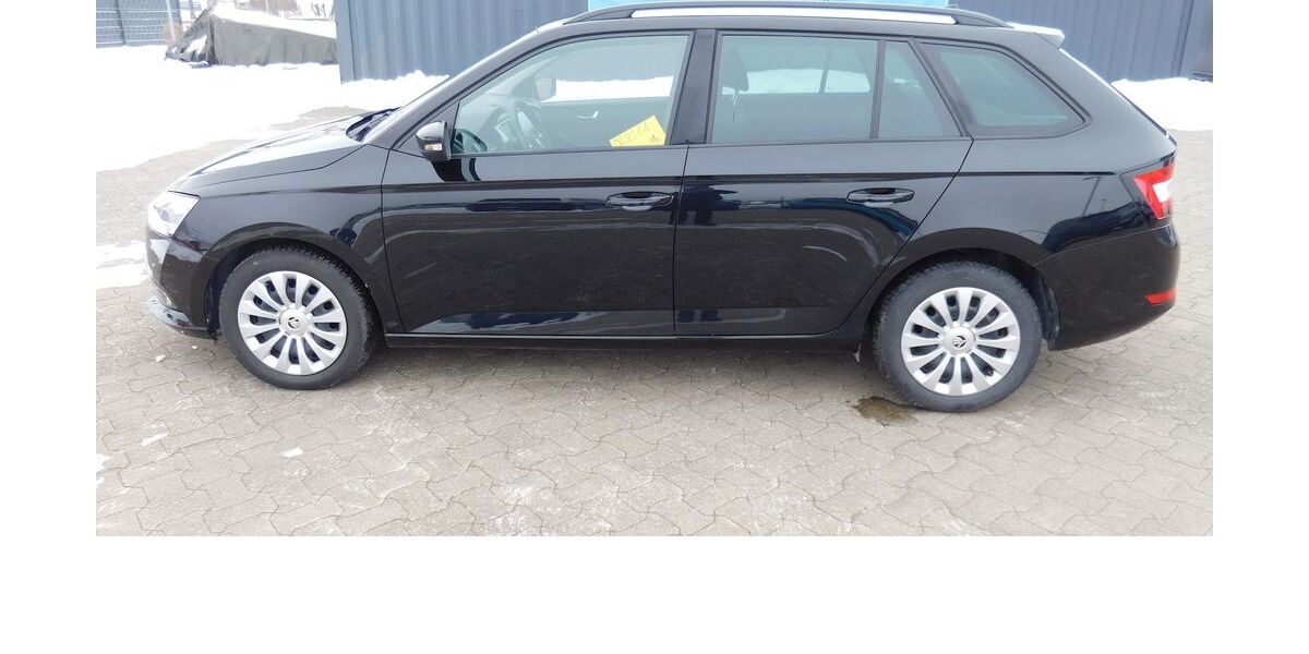 Skoda Fabia 25.700 km 15.990 &euro; Vordorf 38533
