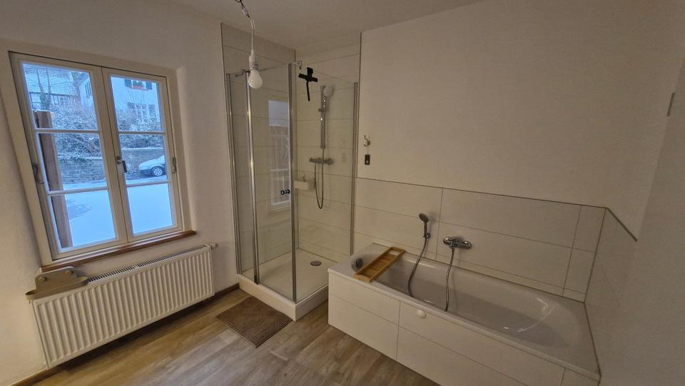 Etagenwohnung Nümbrecht - 2 Zimmer, 76 m&sup2;, 830&euro; | Angebot:24601133
