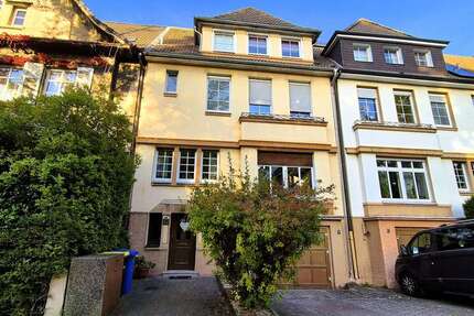 Haus zum Kaufen in Essen 335.000 € 196 m² 8 zimmer