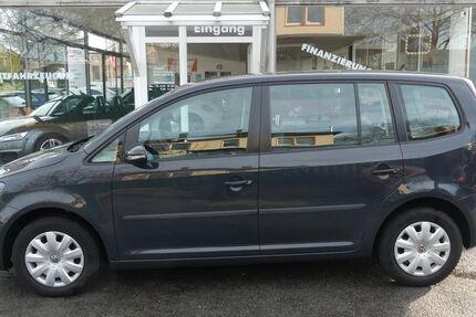 VW Touran 107.250 km 9.490 &euro; Osnabrück 49084