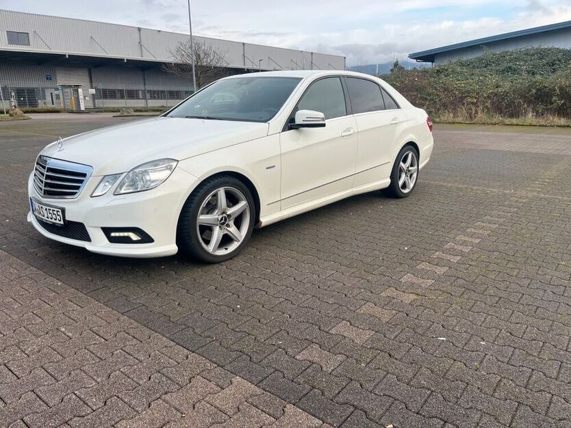E 220