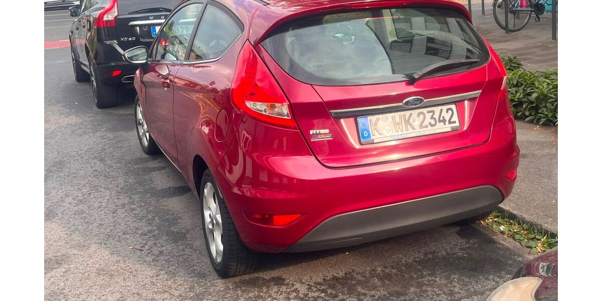Ford Fiesta 162.400 km 2.750 &euro; Oberursel 61440