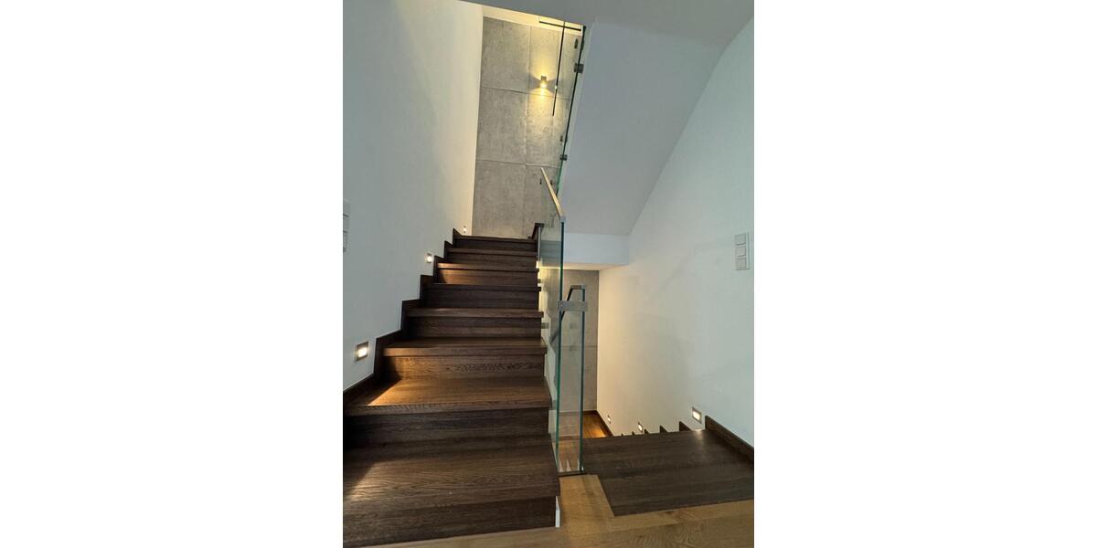 Reihenhaus Braunschweig Lehndorf-Watenbüttel - 12 Zimmer, 150 m&sup2;, 2.100&euro; | Angebot:25422909