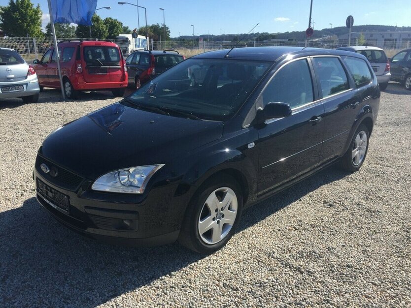 Ford Focus Style,Tempomat ,Klima,Tüv Neu! 321.000 km 2.000 € Himmelkron 95502