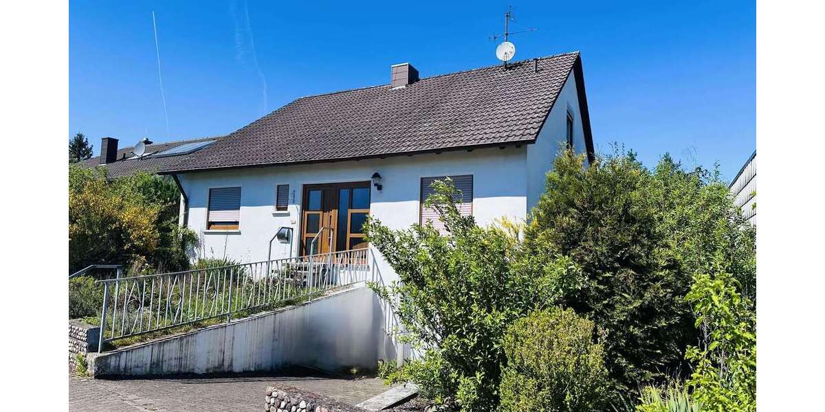Einfamilienhaus Steinwenden - 6 Zimmer, 144 m&sup2;, 215.000&euro; | Angebot:26408945