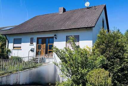 Haus Steinwenden - 6 Zimmer, 144 m&sup2;, 215.000&euro; | Angebot:26408945