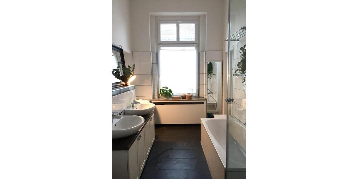 Etagenwohnung Mettmann - 3.5 Zimmer, 130 m&sup2;, 1.206&euro; | Angebot:26670503