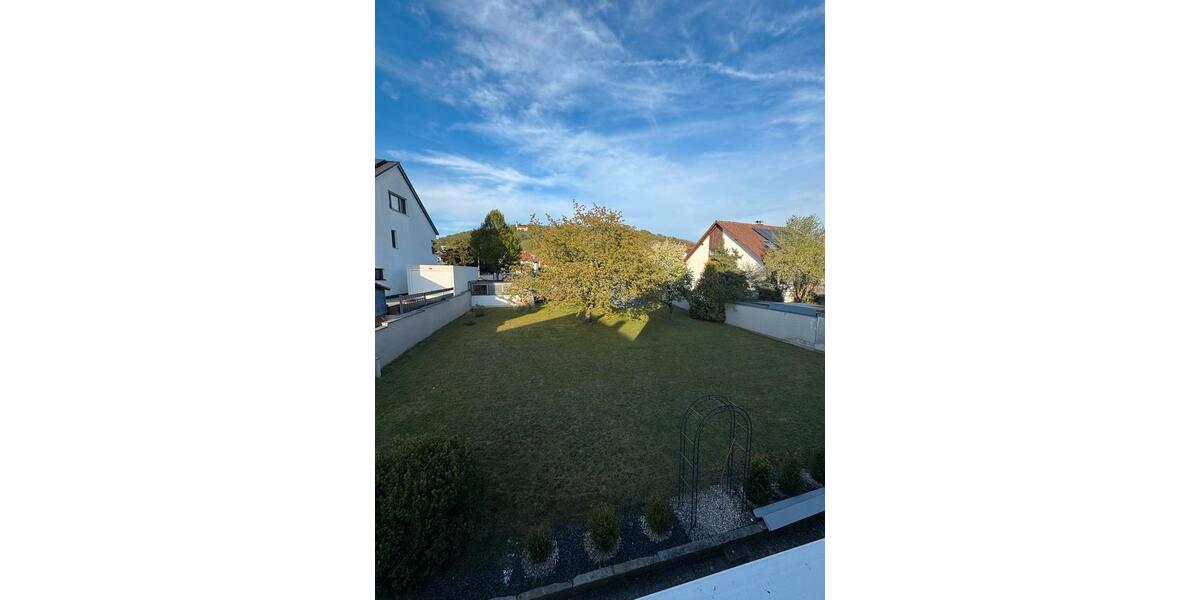Etagenwohnung Neumarkt in der Oberpfalz Altenhof - 3 Zimmer, 106 m&sup2;, 1.200&euro; | Angebot:26327154