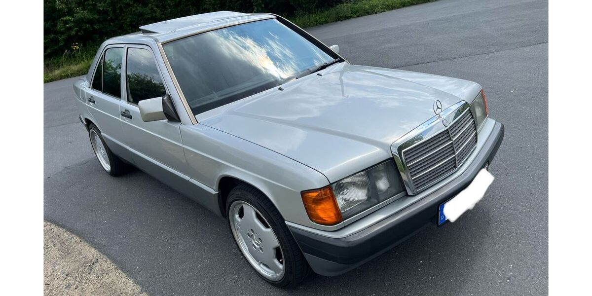 Mercedes-Benz 190 274.250 km 12.990 &euro; Radebeul 01445