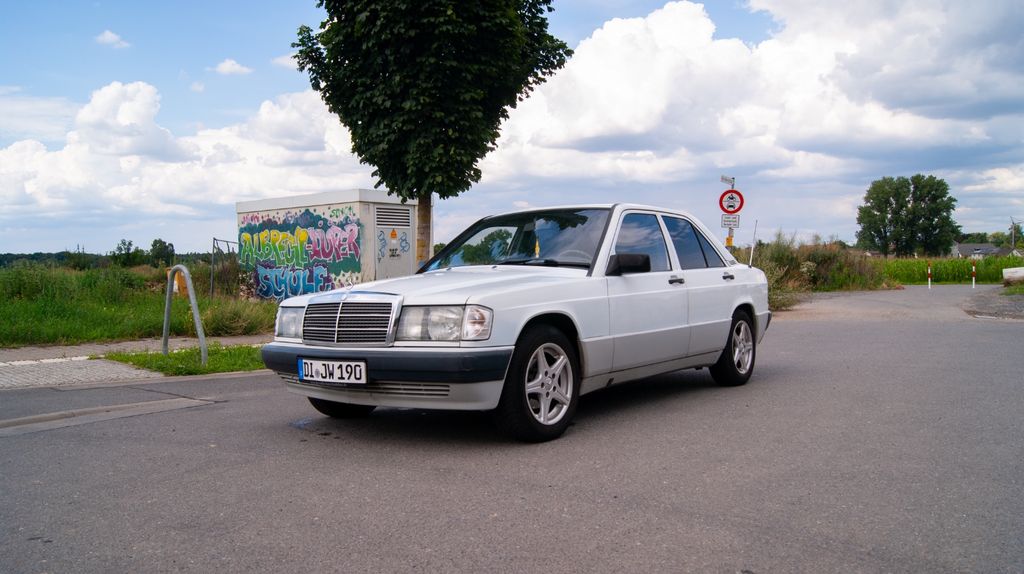 Mercedes-Benz 190 251.000 km 3.200 € Münster 64839