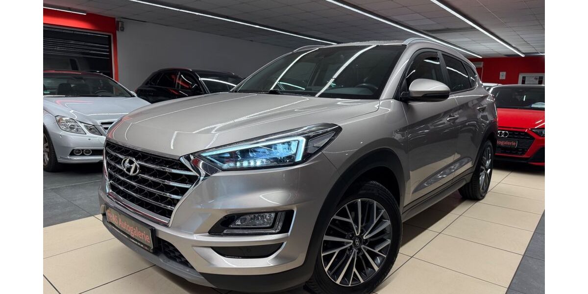 Hyundai TUCSON 145.000 km 16.600 &euro; Bad Breisig 53498