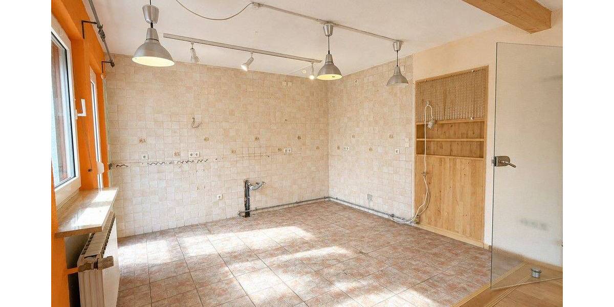 Doppelhaushälfte Gunzenhausen - 6 Zimmer, 115 m&sup2;, 325.000&euro; | Angebot:26804480