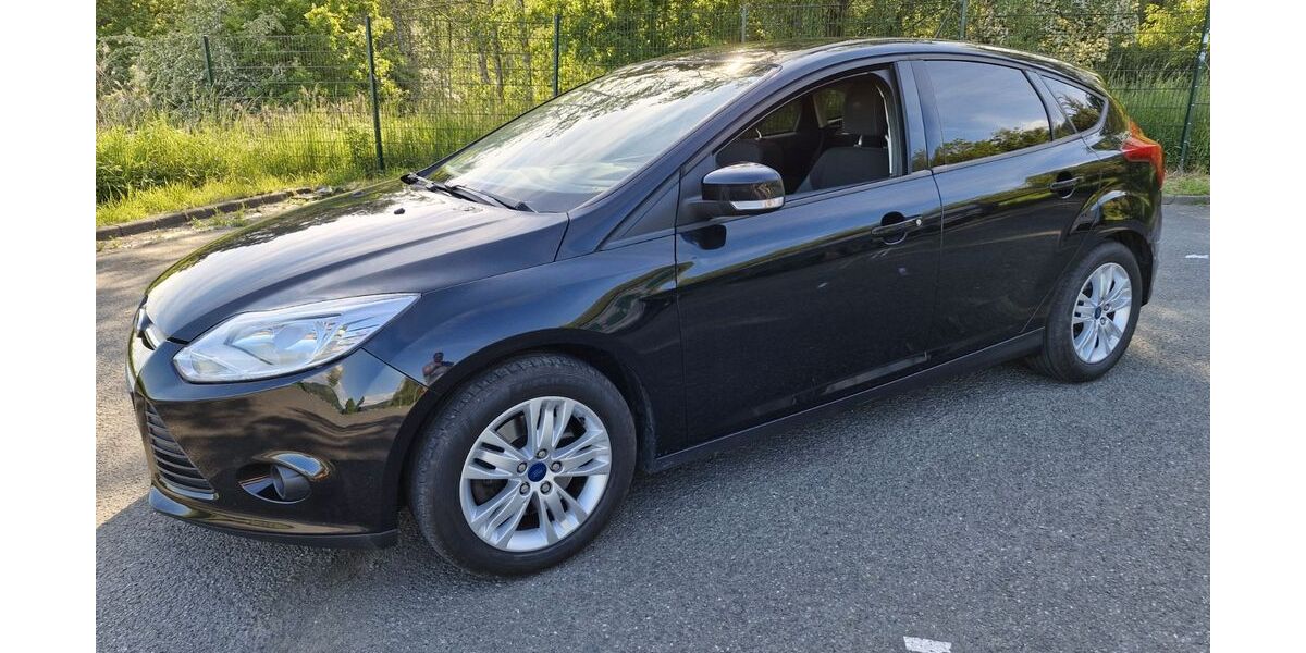 Ford Focus 124.500 km 5.100 &euro; Neustadt 96465