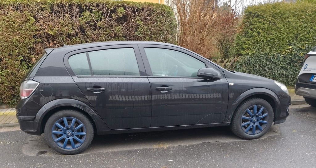 Opel Astra 136.000 km 4.999 &euro; Maintal 63477