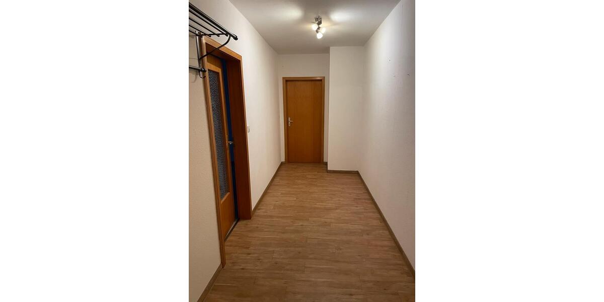 Etagenwohnung Bad Nenndorf - 2 Zimmer, 80 m&sup2;, 640&euro; | Angebot:25253556