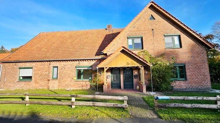 Bauernhaus, Landhaus Beverstedt Kirchwistedt - 6 Zimmer, 214 m&sup2;, 240.000&euro; | Angebot:25701492