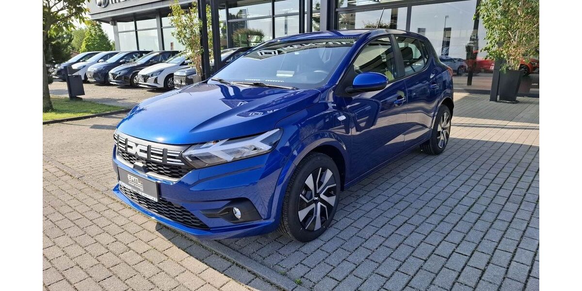 Dacia Sandero 4.500 km 17.620 &euro; Dresden-Altfranken 01156