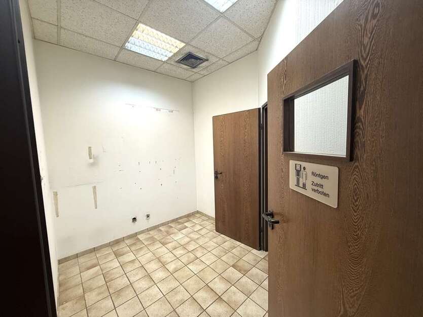 Büro in Gelsenkirchen 3.000 € 300 m² zimmer