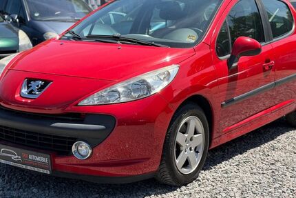 Peugeot 207 172.000 km 2.799 &euro; Lampertheim 68623