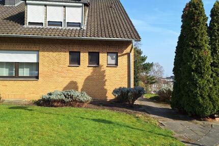 Haus Mönchengladbach Süd - 3 Zimmer, 145 m&sup2;, 1.300&euro; | Angebot:25290020