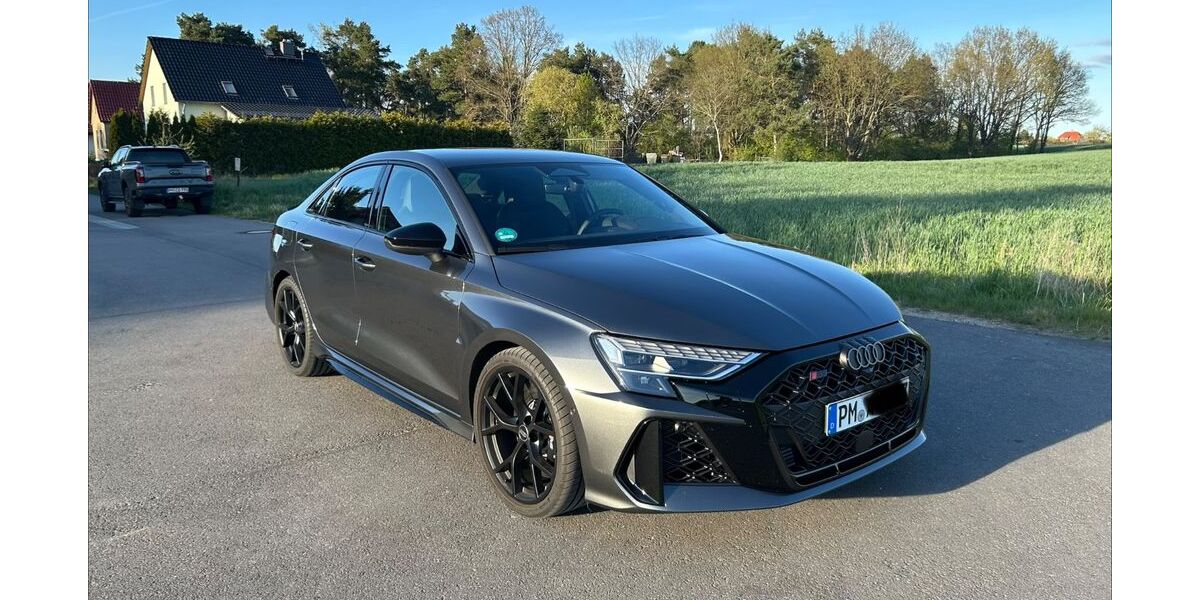 Audi RS3 3.900 km 62.900 &euro; Caputh 14548
