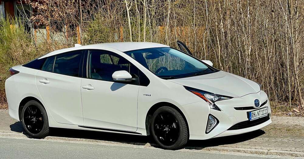 Toyota Prius 58.000 km 19.200 € Büchenbach 91186