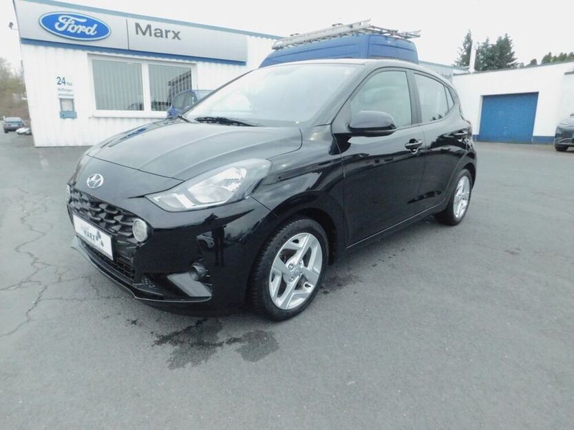 i10