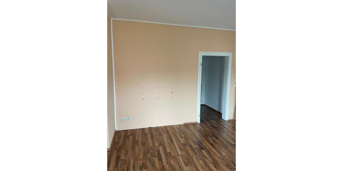 Etagenwohnung Weida - 6 Zimmer, 130 m&sup2;, 760&euro; | Angebot:24826876