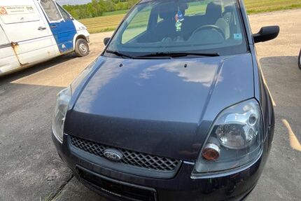 Ford Fiesta 192.000 km 1.600 &euro; Rauhenebrach 96181