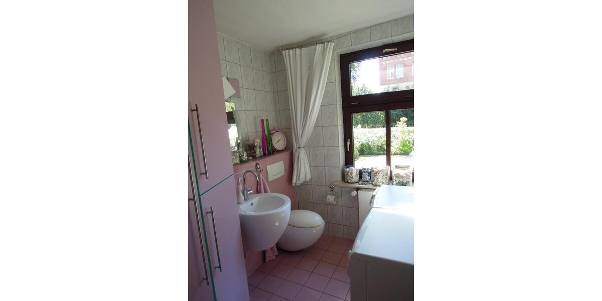 Einfamilienhaus Perleberg - 10 Zimmer, 300 m&sup2;, 420.000&euro; | Angebot:24606564