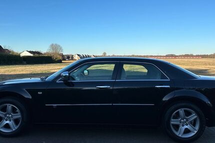 Chrysler 300C 18.150 km 15.480 &euro; Hamburg 22045