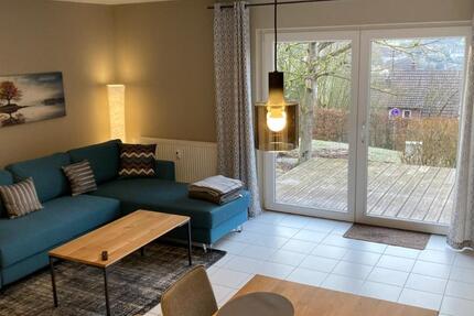 Möblierte 2-Zimmer-Wohnung mit Terrasse & Ausblick – ruhig, hell zimmer