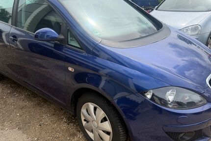 Seat Altea 99.998 km 2.850 &euro; Ulm-Donautal 89079