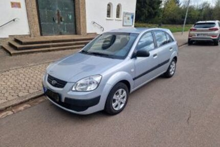 Kia Rio 177.000 km 2.500 &euro; Saarbrücken 66111