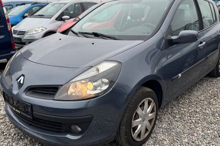 Renault Clio 204.000 km 1.200 € München 81829
