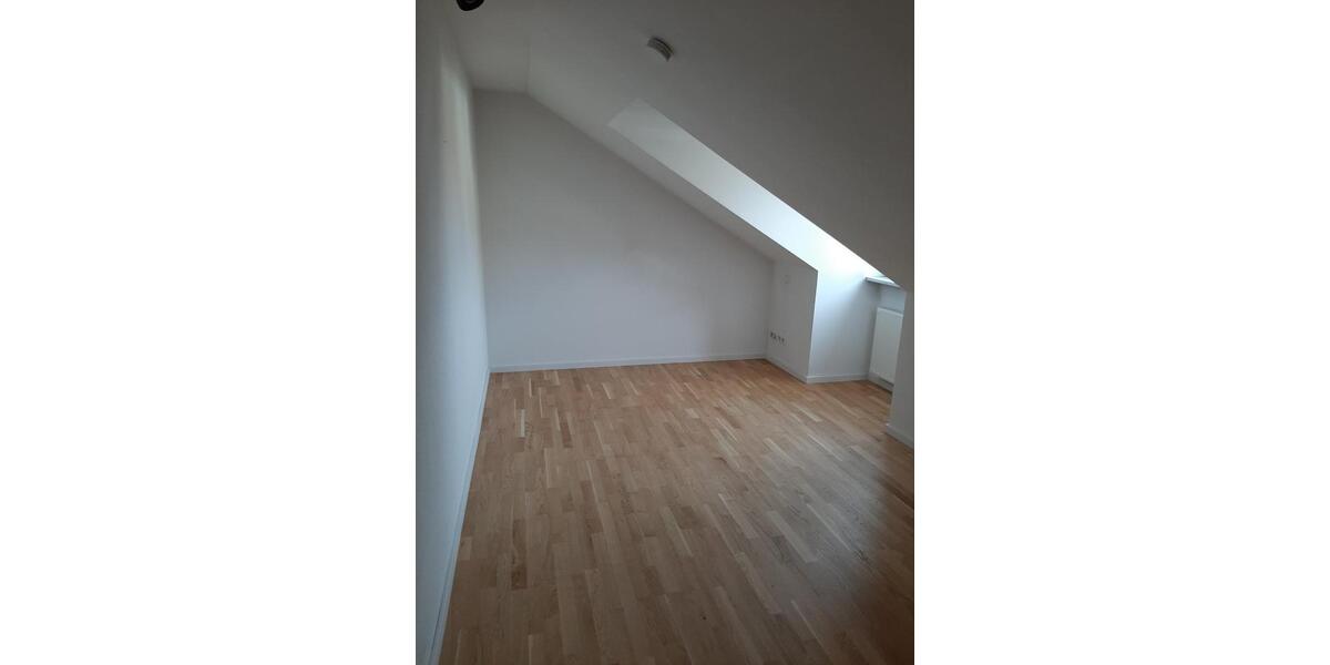Dachgeschoßwohnung Wolfratshausen - 2 Zimmer, 53 m&sup2;, 920&euro; | Angebot:26662913