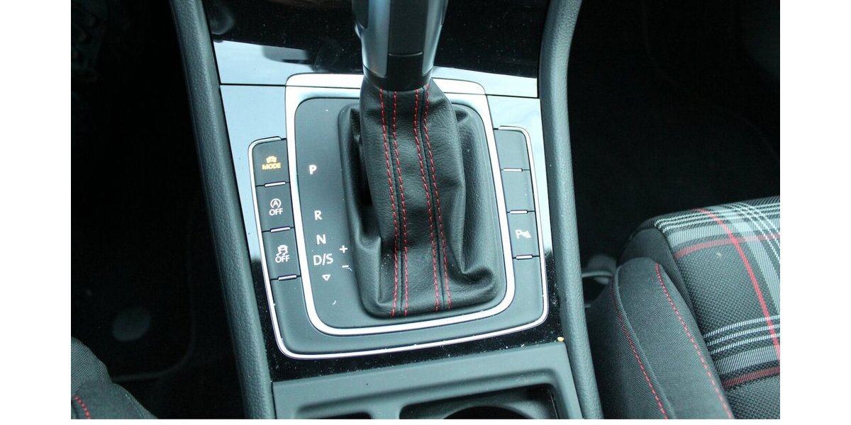 VW Golf VII GTI Performance DSG/NAVI/LED/ACC 90.985 km 20.500 &euro; Höchstenbach 57629