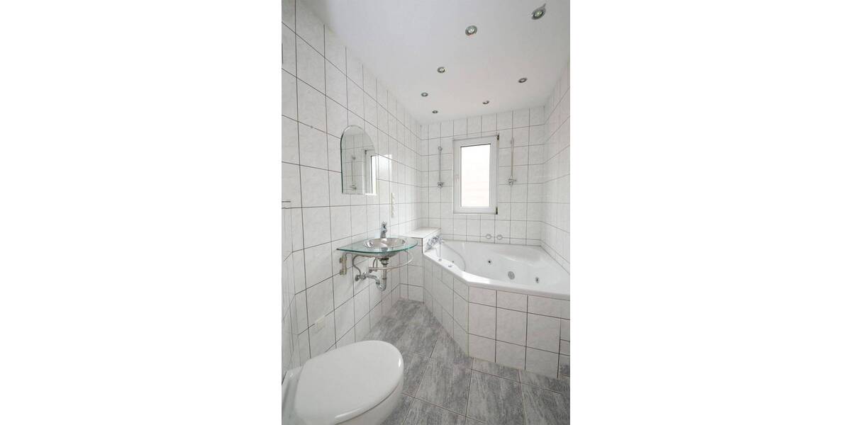 Einfamilienhaus Bornheim Walberberg - 5 Zimmer, 120 m&sup2;, 1.200&euro; | Angebot:26853379
