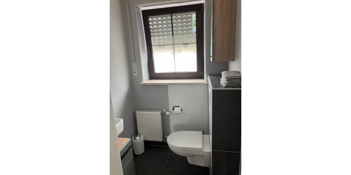 Erdgeschoßwohnung Gaimersheim - 5 Zimmer, 140 m&sup2;, 1.800&euro; | Angebot:25342319