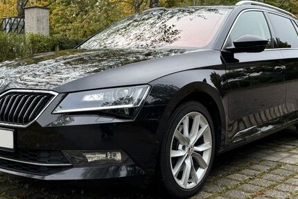 Skoda Superb 231.000 km 14.100 &euro; Holzkirchen 83607