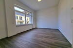 zentral & ruhig: riesige 6,5ZK+2Bäder+Balkon: 
