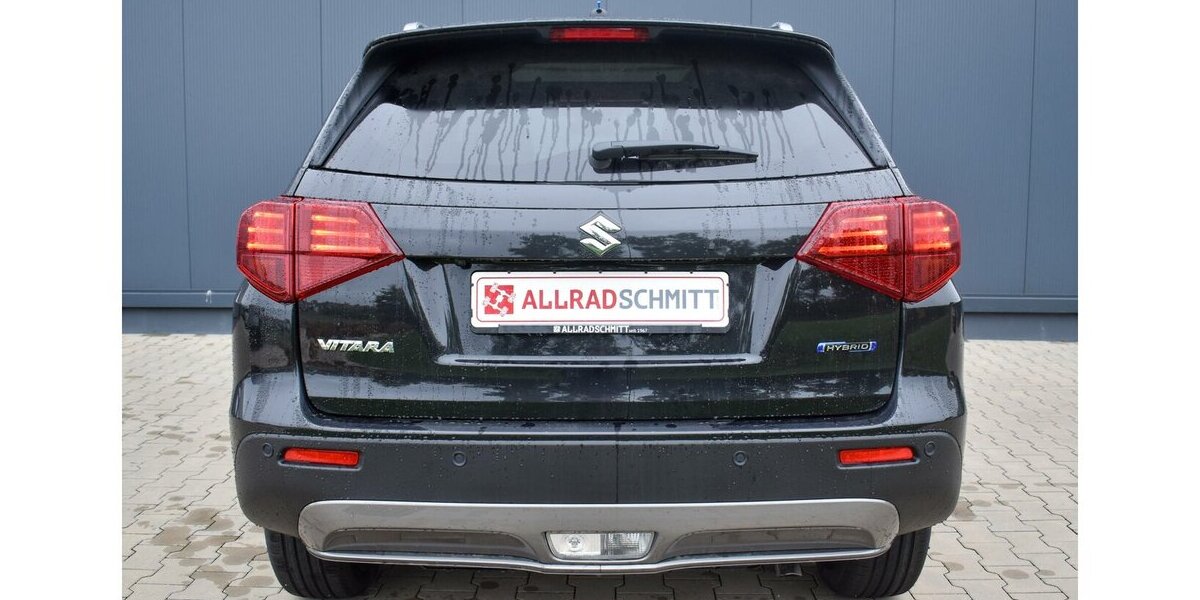Suzuki Vitara Comfort+ 1.5l Hybrid AGS Allgrip 2.390 km 25.900 &euro; Höchberg-Würzburg 97204