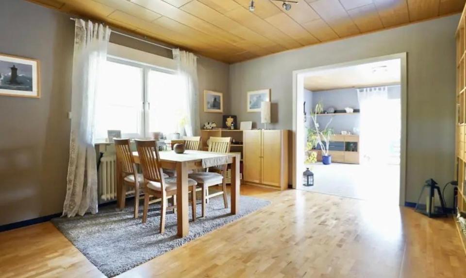 Maisonettenwohnung Hochheim am Main - 6 Zimmer, 163 m&sup2;, 1.800&euro; | Angebot:26251588