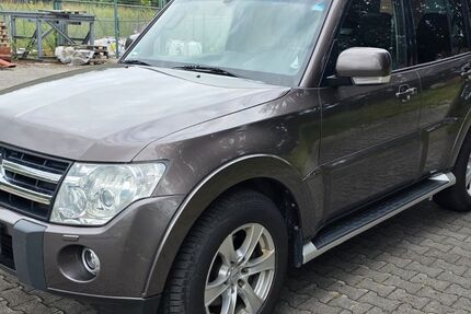 Mitsubishi Pajero 377.000 km 6.900 &euro; Möhnesee 59519