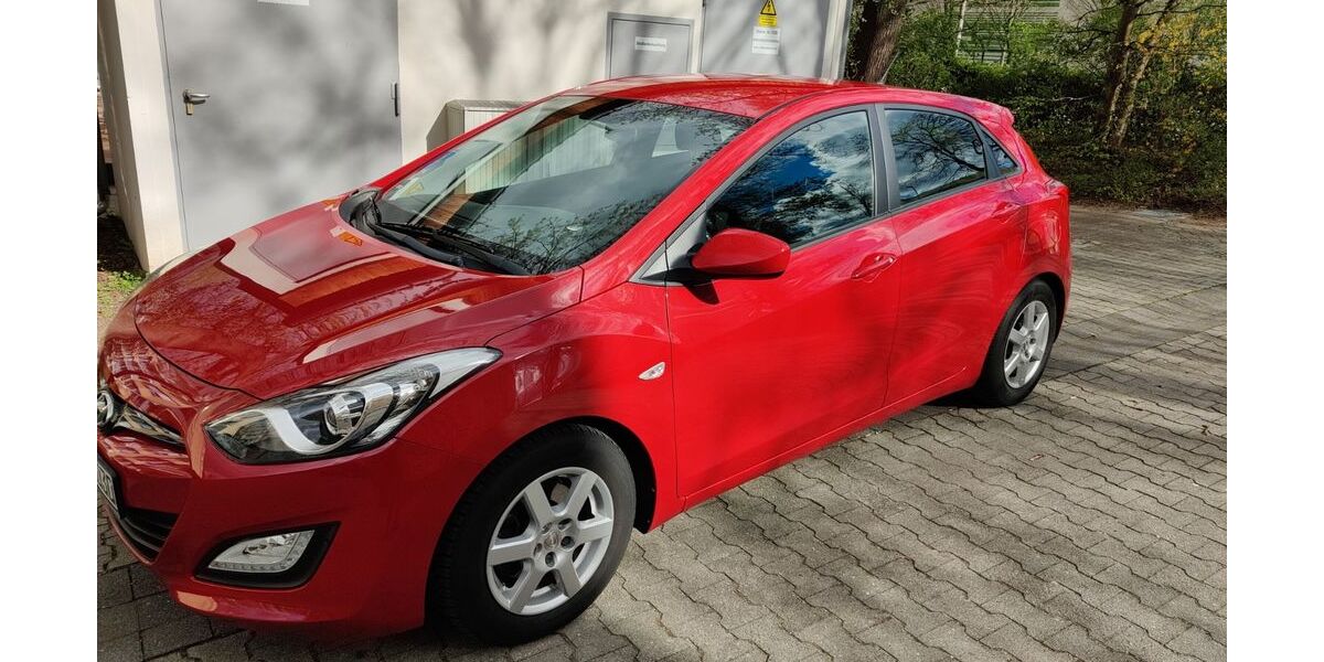 Hyundai i30 73.000 km 7.900 &euro; Stadtbergen 86391