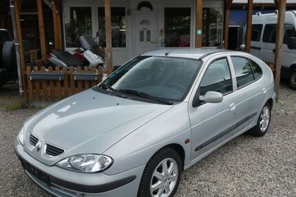 Renault Megane 95.360 km 1.900 &euro; Dresden 01219