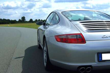 Porsche 911 18.000 km 89.900 &euro; Hamburg, Freie und Hansestadt 22299