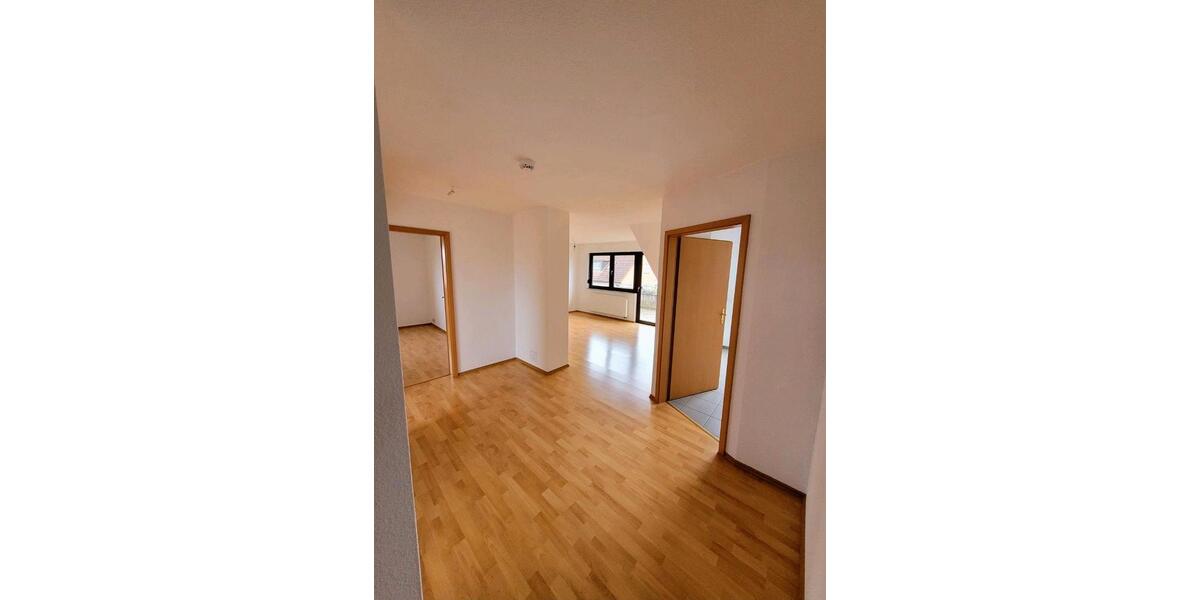 Dachgeschoßwohnung Kürnach - 3 Zimmer, 72 m&sup2;, 832&euro; | Angebot:26391743