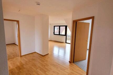 Wohnung Kürnach - 3 Zimmer, 72 m&sup2;, 832&euro; | Angebot:26391743