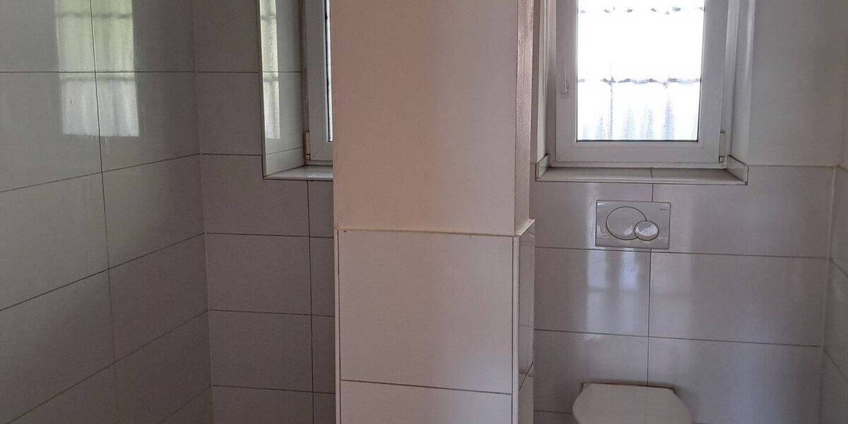 Etagenwohnung Duisburg Altstadt - 2 Zimmer, 67 m&sup2;, 550&euro; | Angebot:26161960